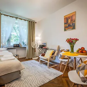Na Muranowie - Mieszkanie Z Historia I In Muranow - A Flat With History Apartament